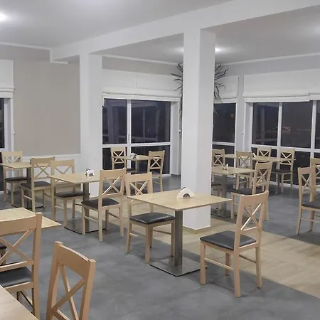 Neptun Bed & Breakfast *