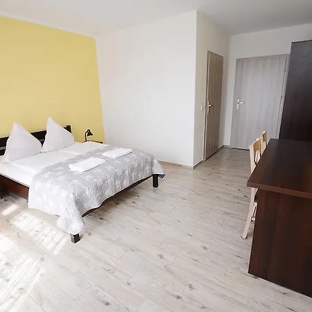 Neptun Oda ve Kahvaltı 3*